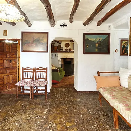 Cortijo Rural Majolero 1 * Castillo de Locubin